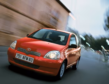 Toyota Yaris 3-door [Worldwide] (XP10) '1999–2003