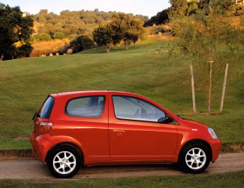 Toyota Yaris 3-door [Worldwide] (XP10) '1999–2003