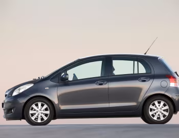 Toyota Yaris 5-door [Worldwide] (XP90) '2009–11