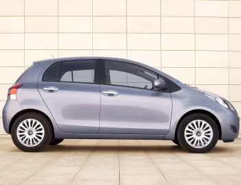 Toyota Yaris 5-door [Worldwide] (XP90) '2009–11
