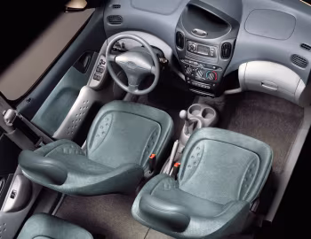 Interior Toyota Yaris 5-door [Worldwide] '1999–2003