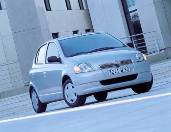 Toyota Yaris 5-door [Worldwide] '1999–2003