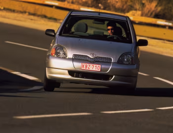 Toyota Yaris 5-door [Worldwide] '1999–2003