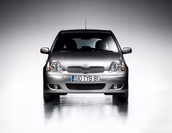 Toyota Yaris 5-door '2003–05