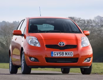 Toyota Yaris SR 5-door [UK-spec] (XP90) '2009
