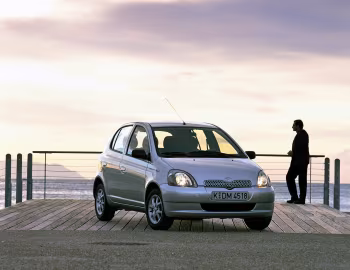 Toyota Yaris 5-door [Worldwide] '1999–2003