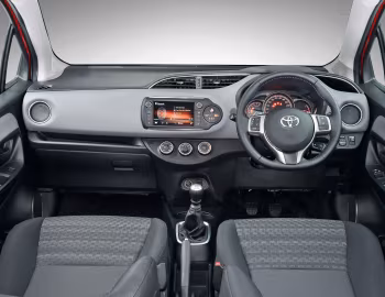 Panel frontal Toyota Yaris Bi-Tone [South Africa] '2016–17