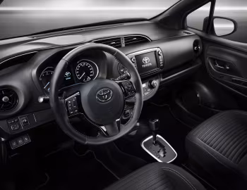 Interior Toyota Yaris Bi-Tone [Worldwide] '2017–20
