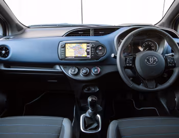Panel frontal Toyota Yaris Bi-Tone [UK-spec] '2017–20
