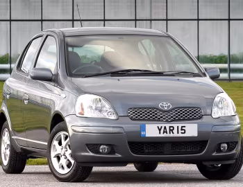 Toyota Yaris "Blue" [UK-spec] (XP10) '04–12.2004