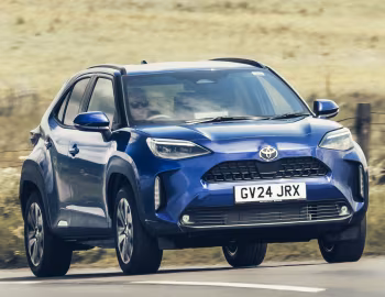 Toyota Yaris Cross HEV [UK-spec] '2024–pr.