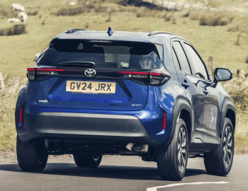 Toyota Yaris Cross HEV [UK-spec] '2024–pr.