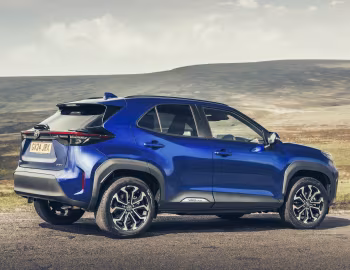 Toyota Yaris Cross HEV [UK-spec] '2024–pr.