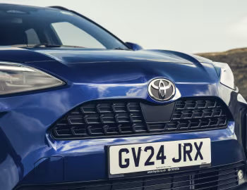 Toyota Yaris Cross HEV [UK-spec] '2024–pr.