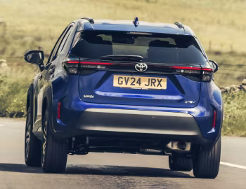 Toyota Yaris Cross HEV [UK-spec] '2024–pr.