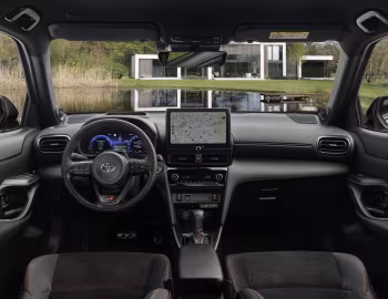 Panel frontal Toyota Yaris Cross HEV GR Sport [EU-spec] '2026