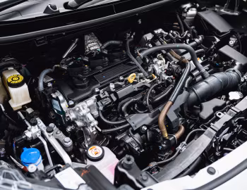 Bajo el capó Toyota Yaris Cross Hybrid Dynamic [UK-spec] '2021–pr.
