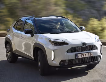 Toyota Yaris Cross HEV GR Sport [EU-spec] '2023–26