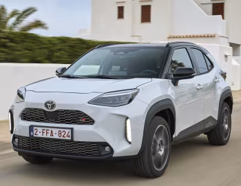Toyota Yaris Cross HEV GR Sport [EU-spec] '2023–26