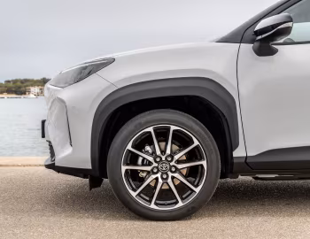 Toyota Yaris Cross HEV GR Sport [EU-spec] '2023–26