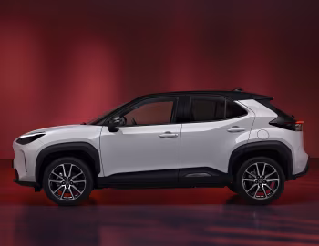 Toyota Yaris Cross Hybrid GR Sport [EU-spec] '2022–23