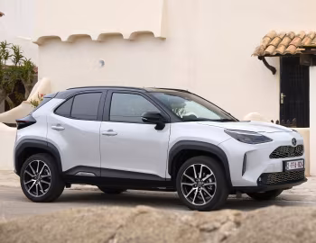 Toyota Yaris Cross HEV GR Sport [EU-spec] '2023–26