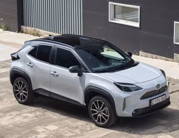 Toyota Yaris Cross HEV GR Sport [EU-spec] '2023–26