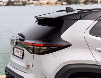 Toyota Yaris Cross HEV GR Sport [EU-spec] '2023–26