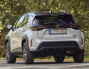 Toyota Yaris Cross HEV GR Sport [EU-spec] '2023–26