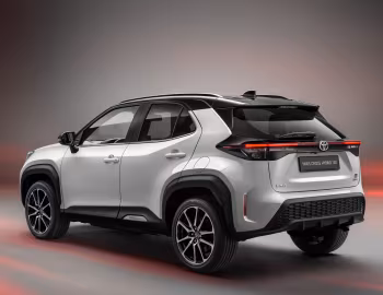 Toyota Yaris Cross HEV GR Sport [EU-spec] '2023–26