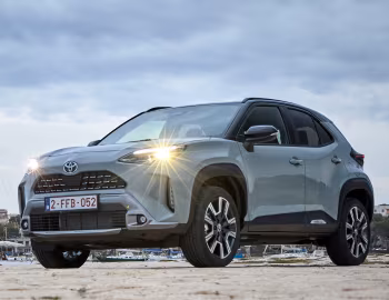 Toyota Yaris Cross HEV "Premiere Edition" [EU-spec] '2023–pr.