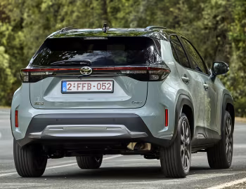 Toyota Yaris Cross HEV "Premiere Edition" [EU-spec] '2023–pr.