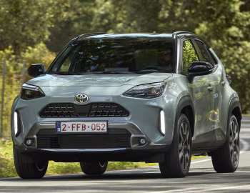 Toyota Yaris Cross HEV "Premiere Edition" [EU-spec] '2023–pr.