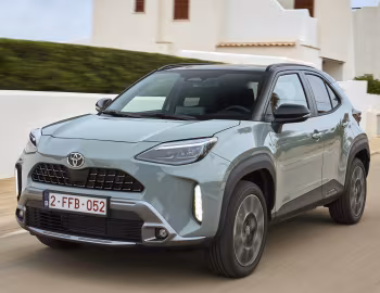Toyota Yaris Cross HEV "Premiere Edition" [EU-spec] '2023–pr.
