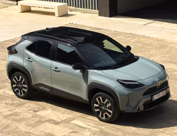 Toyota Yaris Cross HEV "Premiere Edition" [EU-spec] '2023–pr.