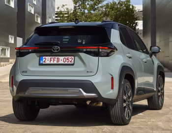 Toyota Yaris Cross HEV "Premiere Edition" [EU-spec] '2023–pr.