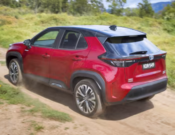 Toyota Yaris Cross Urban Hybrid AWD [Australia] '2020–24
