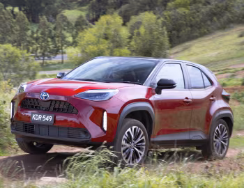 Toyota Yaris Cross Urban Hybrid AWD [Australia] '2020–24