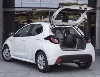 Toyota Yaris Electric Hybrid ECOVan [EU-spec] '2021–pr.