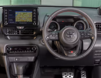 Panel frontal Toyota Yaris Hybrid GR Sport [UK-spec] '2022–24