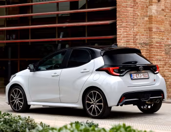 Toyota Yaris GR Sport Hybrid [EU-spec] (XP210) '2023–pr.