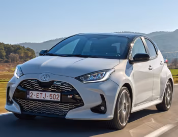 Toyota Yaris GR Sport Hybrid [EU-spec] (XP210) '2023–pr.