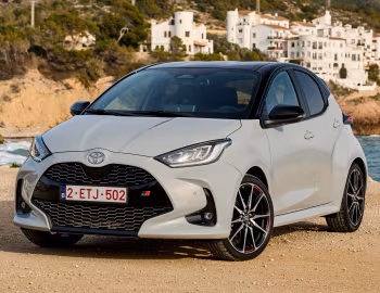 Toyota Yaris GR Sport Hybrid [EU-spec] (XP210) '2023–pr.