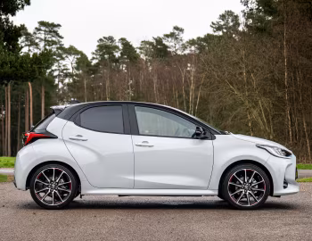 Toyota Yaris GR Sport Hybrid [UK-spec] '2024–pr.
