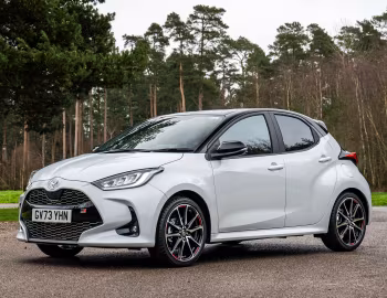 Toyota Yaris GR Sport Hybrid [UK-spec] '2024–pr.