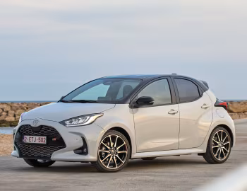Toyota Yaris GR Sport Hybrid [EU-spec] (XP210) '2023–pr.