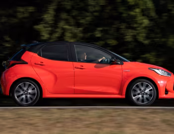 Toyota Yaris Hybrid [UK-spec] '2020–pr.