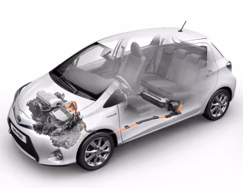 Toyota Yaris Hybrid [Worldwide] (XP130) '2012–14