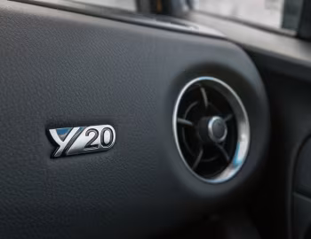 Toyota Yaris Hybrid "Y20" [EU-spec] '2018