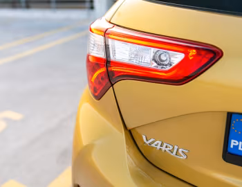 Toyota Yaris Hybrid "Y20" [EU-spec] '2018